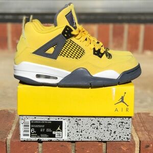 Air Jordan Retro 4 Lightning Size 6Y / 7.5 Wmns